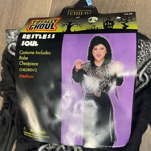 Totally Ghoul Restless soul costume. NWT. Size medium